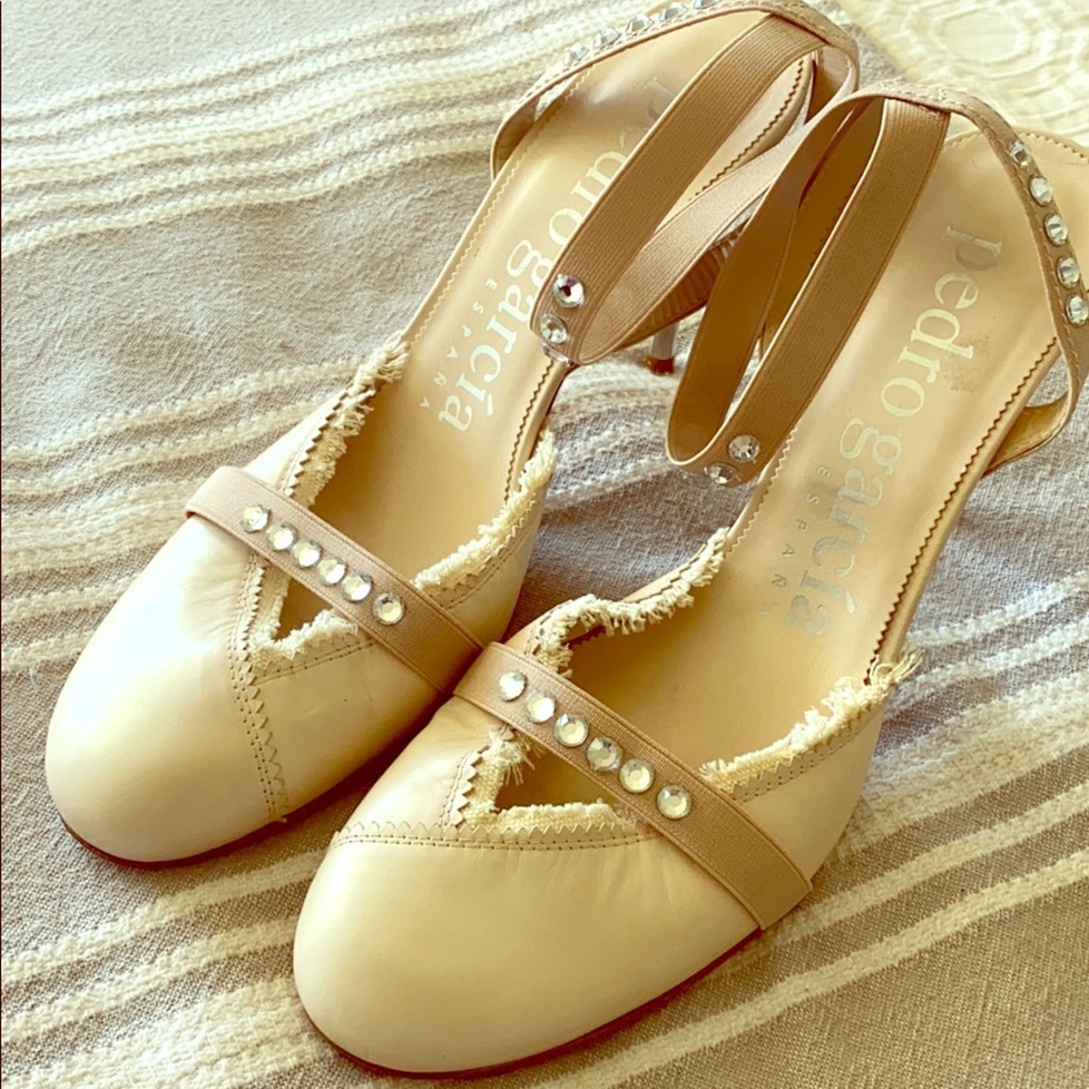Pedro Garcia Ankle strap pumps